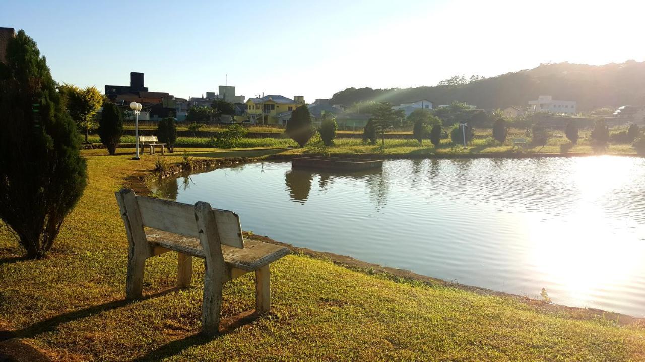 Ilha Da Gale Tourist Hotel Fazenda De Bombas 봄비나스 외부 사진