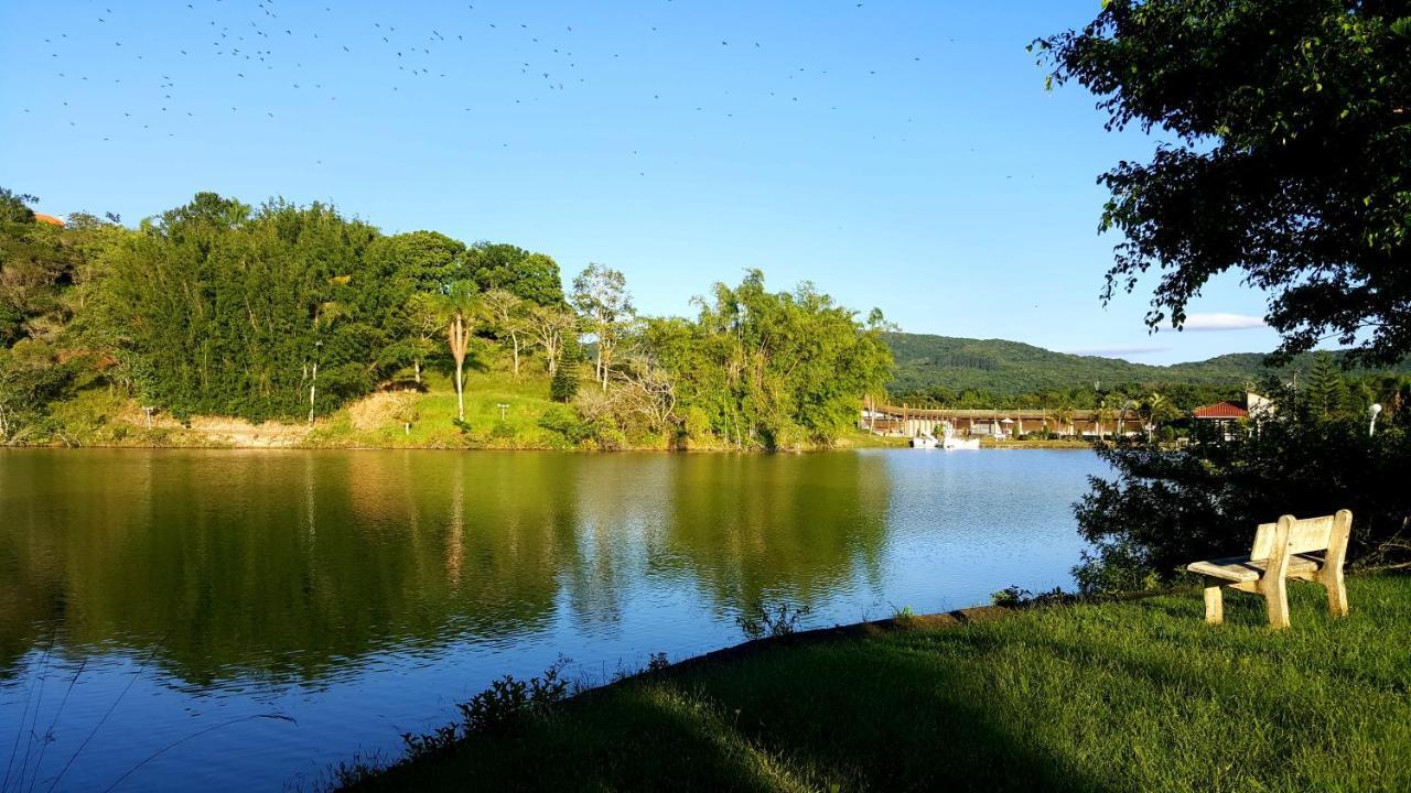 Ilha Da Gale Tourist Hotel Fazenda De Bombas 봄비나스 외부 사진